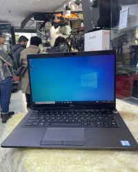 Dell Latitude 5300 i5 8 Gen 16 Gb ram 512 Gb ssd ecran 13 Pouce FHD etat 10/10 prix choque