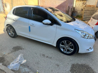 voitures-peugeot-208-2015-allure-chlef-algerie