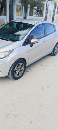 voitures-ford-fiesta-2012-city-djelfa-algerie