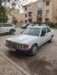 voitures-mercedes-190e-1987-les-eucalyptus-alger-algerie