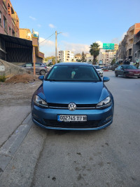 voitures-volkswagen-golf-7-2017-mila-algerie