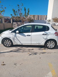 voitures-peugeot-208-2013-access-bejaia-algerie