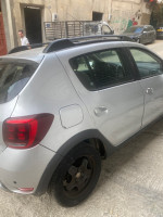 voitures-dacia-sandero-2018-stepway-el-mouradia-alger-algerie