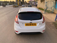 voitures-ford-fiesta-2015-tentation-bab-ezzouar-alger-algerie