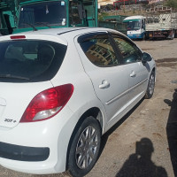 voitures-peugeot-207-plus-2013-kadiria-bouira-algerie