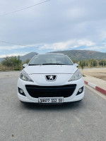 voitures-peugeot-207-2012-kadiria-bouira-algerie