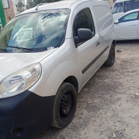 voitures-renault-kangoo-2014-kadiria-bouira-algerie