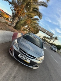 Opel Astra 2015 COSMO