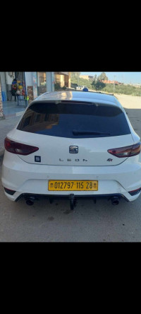 voitures-seat-leon-2015-ouled-dherradj-msila-algerie