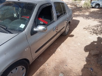 voitures-renault-clio-classique-2006-mouzaia-blida-algerie