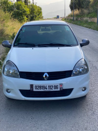 voitures-renault-clio-campus-2012-bejaia-algerie