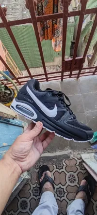 Air max command 42.5 43 45