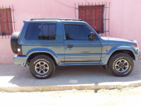 tout-terrain-suv-mitsubishi-pajero-court-1993-mostaganem-algerie