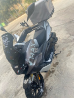 motos-scooters-vmax-200-draria-alger-algerie