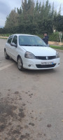 voitures-renault-clio-campus-2012-bye-blida-algerie