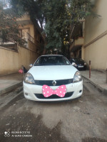 voitures-renault-clio-campus-2012-bye-larbaa-blida-algerie