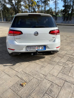 voitures-volkswagen-golf-7-2017-rouiba-alger-algerie