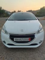 voitures-peugeot-208-2015-hd-allure-taher-jijel-algerie