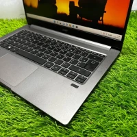 ACER SWIFT I7 10TH 8GB 512 SSD 13.3