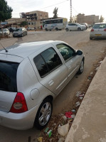 voitures-renault-clio-campus-2012-chlef-algerie