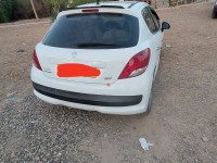 voitures-peugeot-207-2011-allure-berrouaghia-medea-algerie