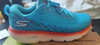 Skechers Performance GoRun Hyper Brust 