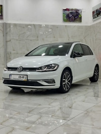 voitures-volkswagen-golf-7-2017-batna-algerie