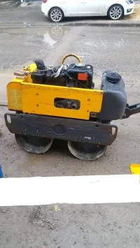 Location Mini Compacteur 