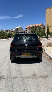 سيارات-dacia-sandero-2017-stepway-البرواقية-المدية-الجزائر