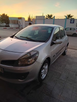 voitures-renault-clio-3-2007-les-eucalyptus-alger-algerie