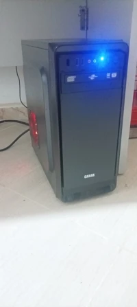 Unite Gaming intel I7K/32 G Ram/ 128ssd+1500GB/RX 550 4g gddr5