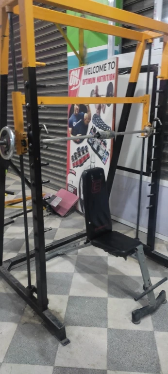 معدات قاعة كمال الاجسام