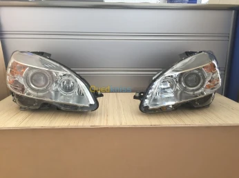 Phare Xenon Mercedes Classe C (W204)