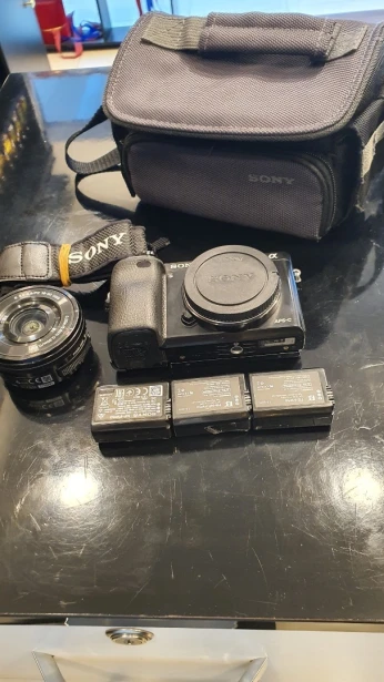 sony A6000