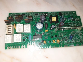 Carte lave-vaisselle ariston