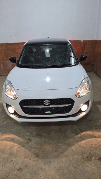 Suzuki Swift 2025 GLX