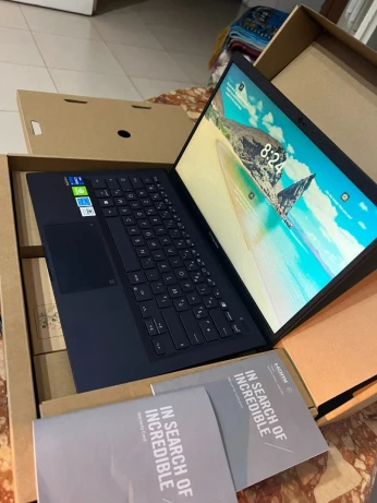 ASUS EXPERT Book 11th generation i7