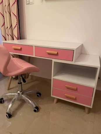 Bureaux مكتبة