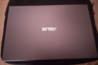 Asus pc portable comm neuf utilisé 3 fois