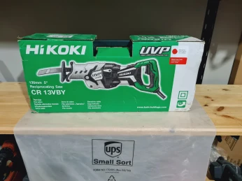 HIKOKI CR13VBY Scie sabre haute gamme double action anti-vibration 300mm 1150W (2021)