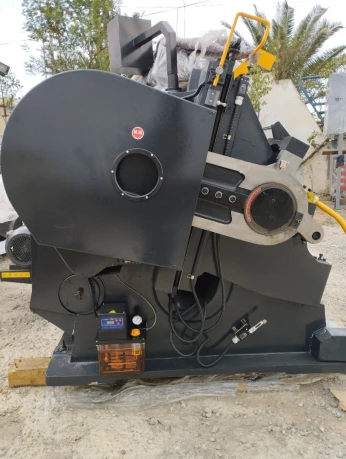 MACHINE DE DÉCOUPE PORTEFEUILLE