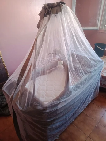 Lit de bebe avec matlas