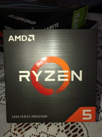 AMD RYZEN 5 5600 VERMEER 3.5GHZ 6-CORE BOXED PROCESSOR - WRAITH STEALTH COOLER INCLUDED