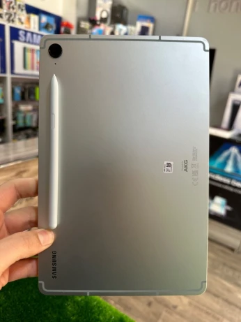 Samsung Galaxy tab S9 fe 6G 128G WiFi presque jamais utilisé neuf