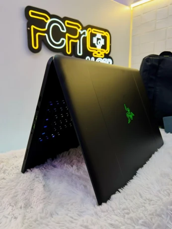 Razer blade pro 17 4k 2017