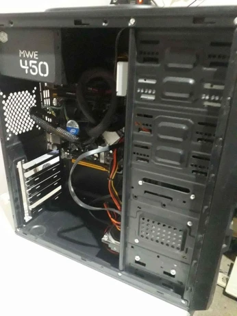 pc للبيع