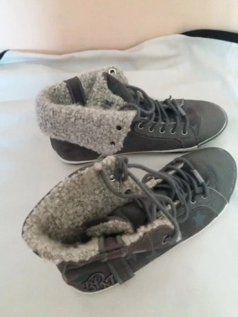 Converse REPLAY