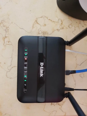 MODEM D-Link wireless n300 adsl2+ modem router