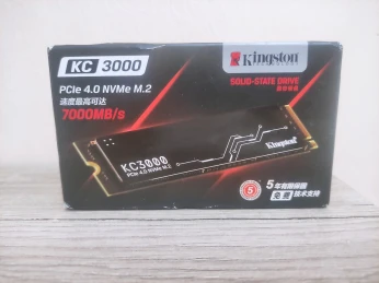 Kingston KC3000 PCIe 4.0 NVMe M.2 SSD 1TB (7,000MB/s Read, 6,000MB/s Write)