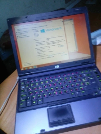 Vends Vieux Laptop HP Compaq